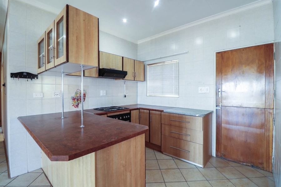 3 Bedroom Property for Sale in Safari Gardens North West